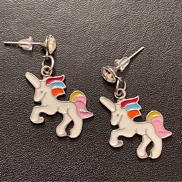 💖 Unicorn Drop Silver Earrings NEW - Picture 2 of 3